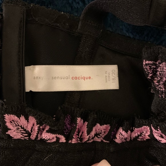 Pretty pink and black Cacique corset - Picture 4 of 5